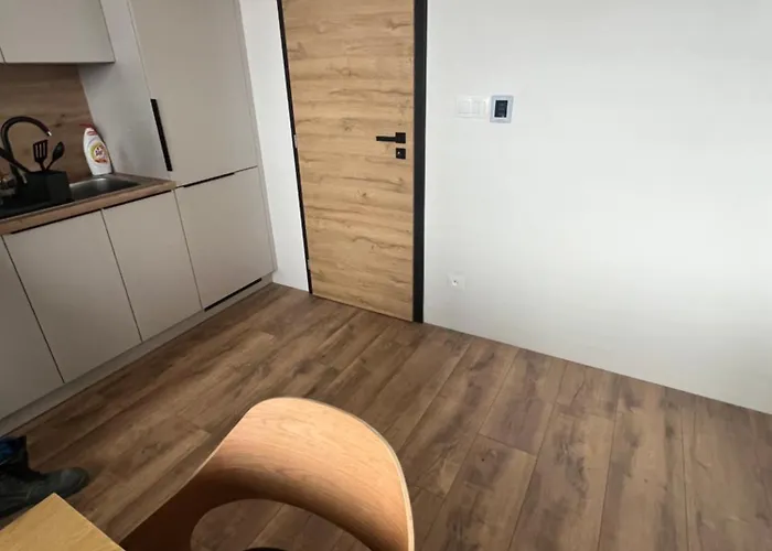 Zatienime Aparts 公寓 Nemšová